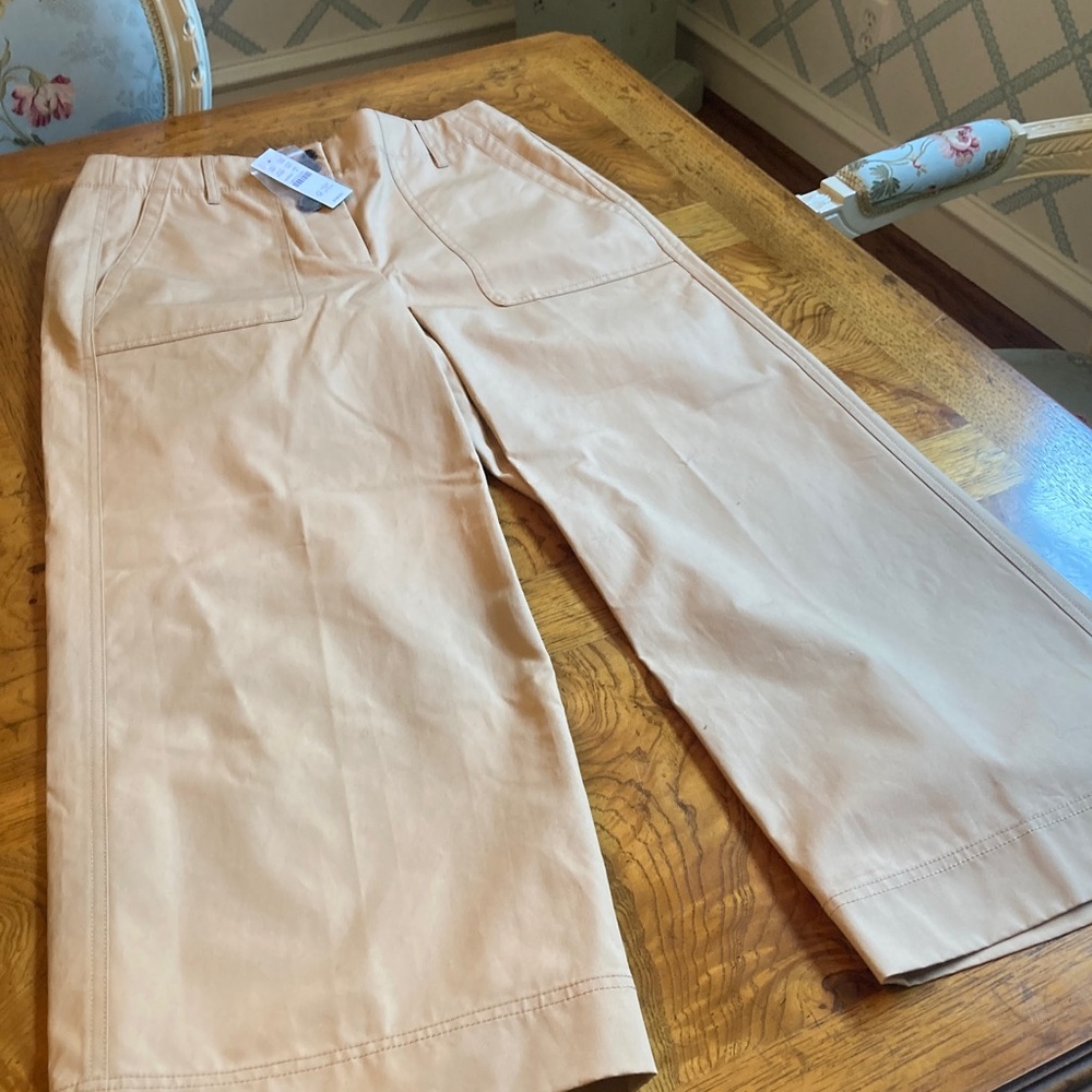 J. Crew Collection cropped pant. Size 6 NWT